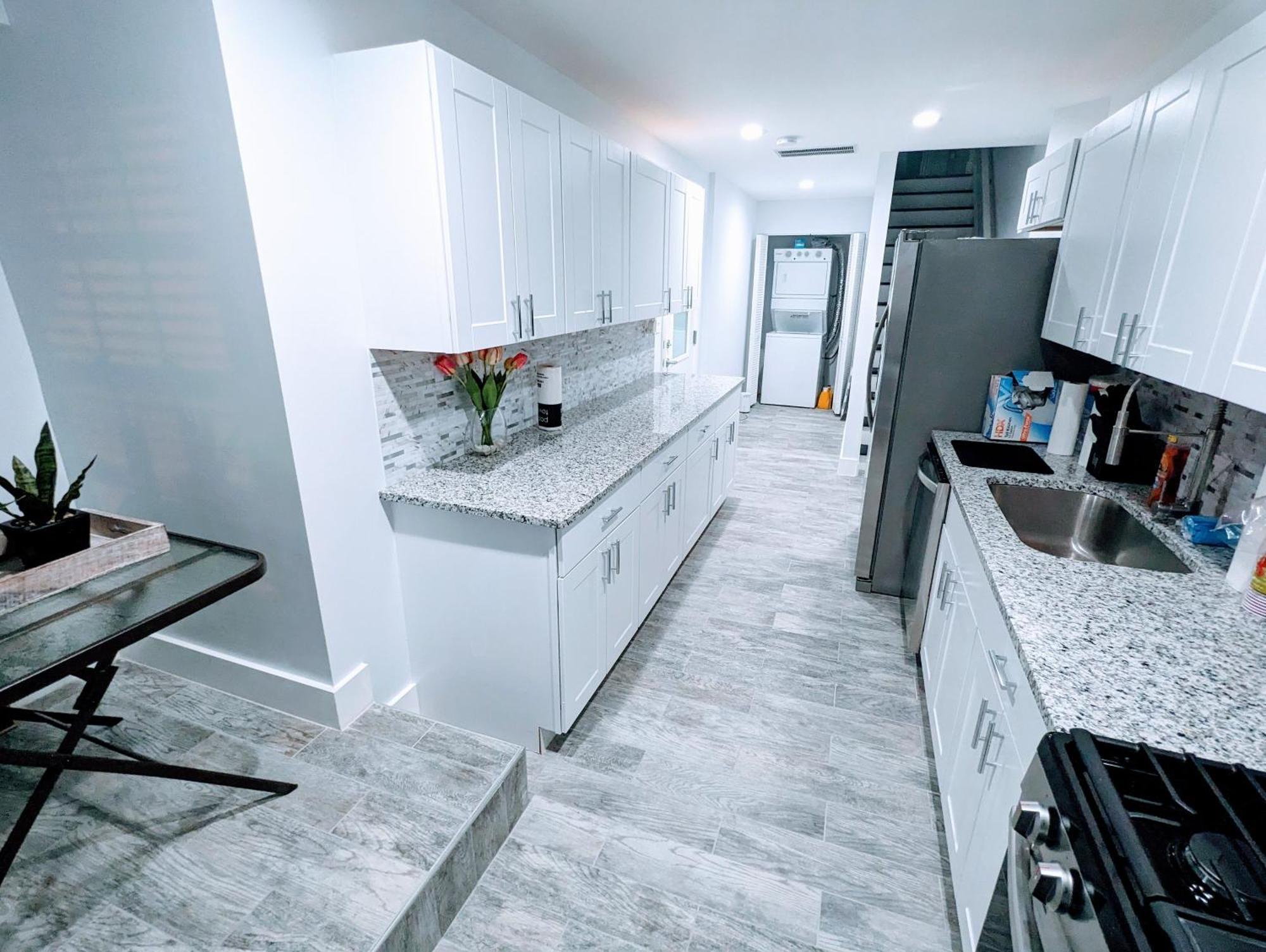 Luxurious 3 Bedroom Apt With A Beautiful Balcony Ουάσινγκτον Δωμάτιο φωτογραφία