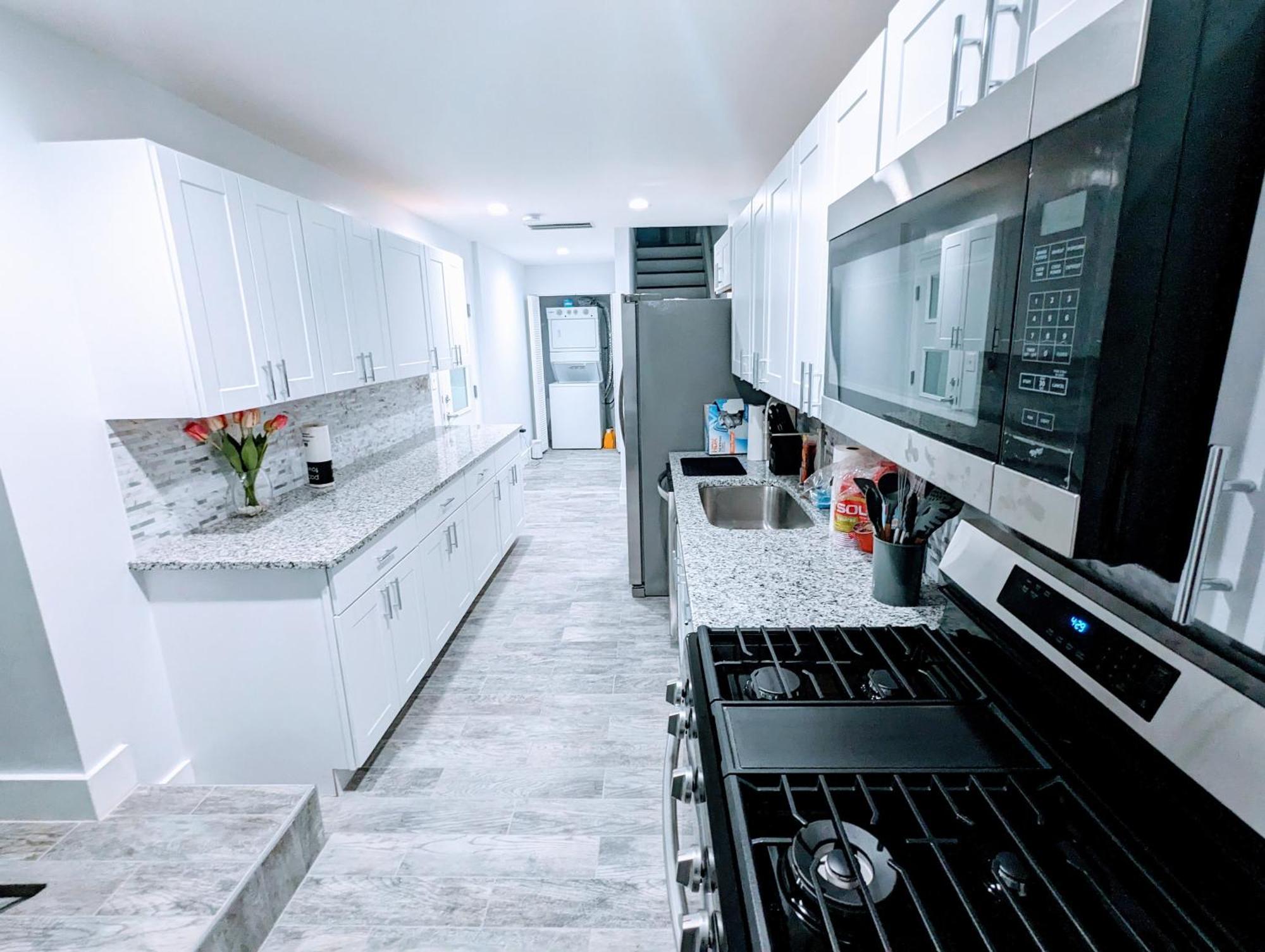 Luxurious 3 Bedroom Apt With A Beautiful Balcony Ουάσινγκτον Δωμάτιο φωτογραφία